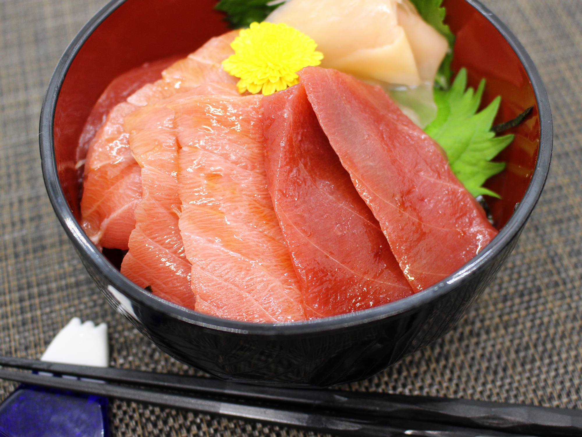 本まぐろまぐろ丼